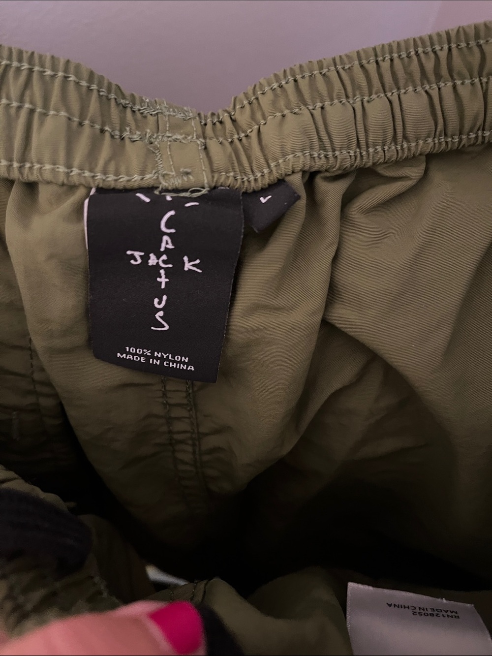 Travis Scott Mens Size Large Trails Spell Out Running Wild Nylon Shorts - Picture 2 of 2